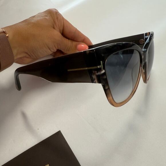 Tom Ford  Anoushka Sunglasses TF371 Melange Grey Peach - Picture 3 of 12